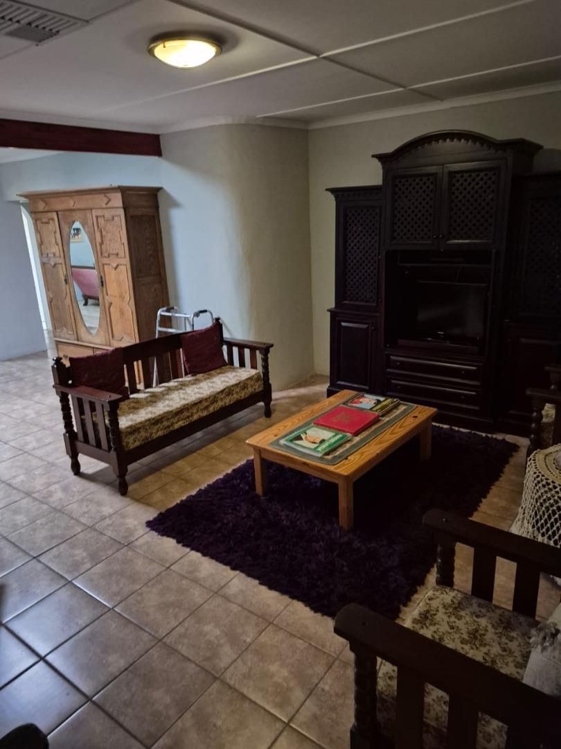 4 Bedroom Property for Sale in Vredendal Rural Western Cape